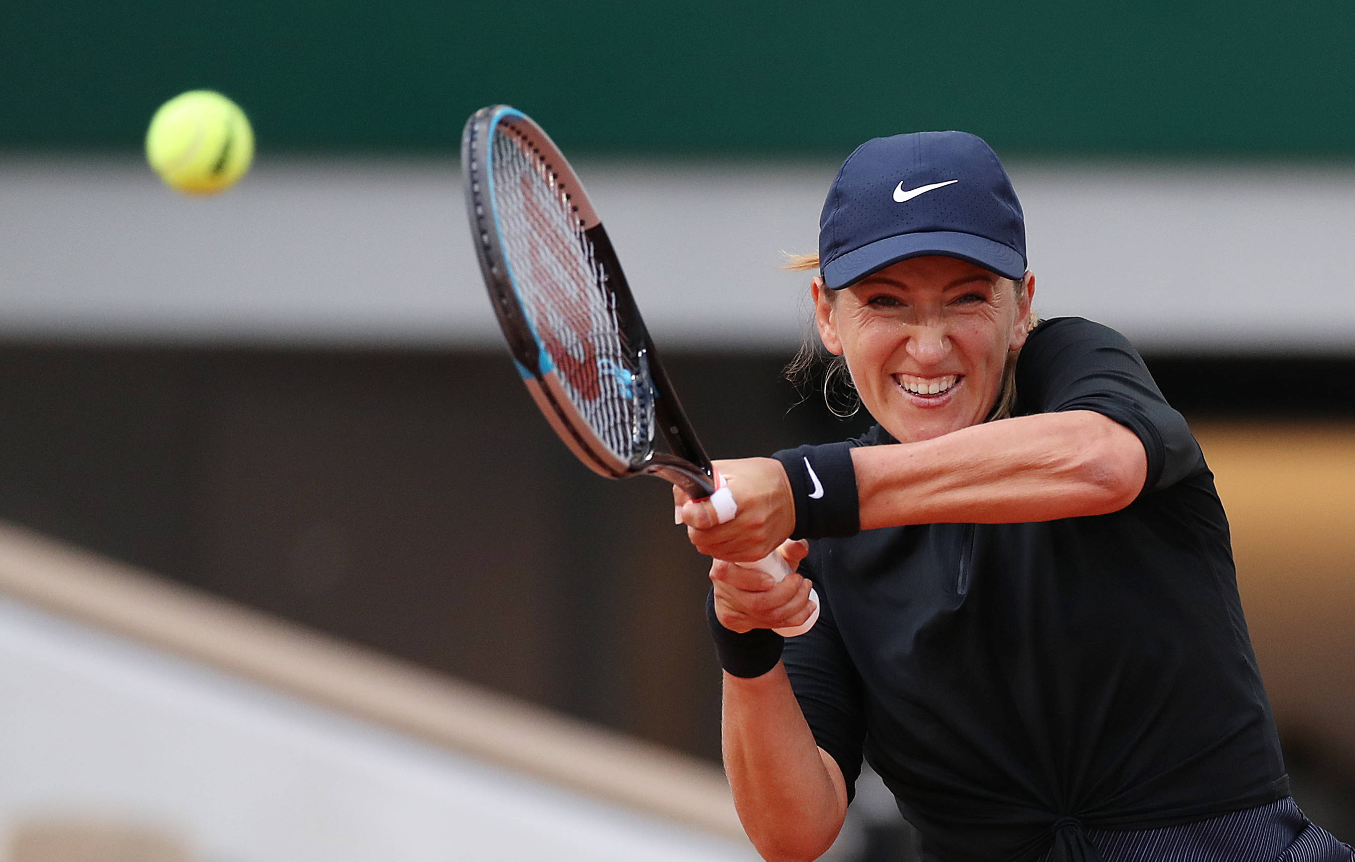 爱游戏体育-阿扎伦卡迎来十二赛季高光表现，热火球迷沸腾！的简单介绍