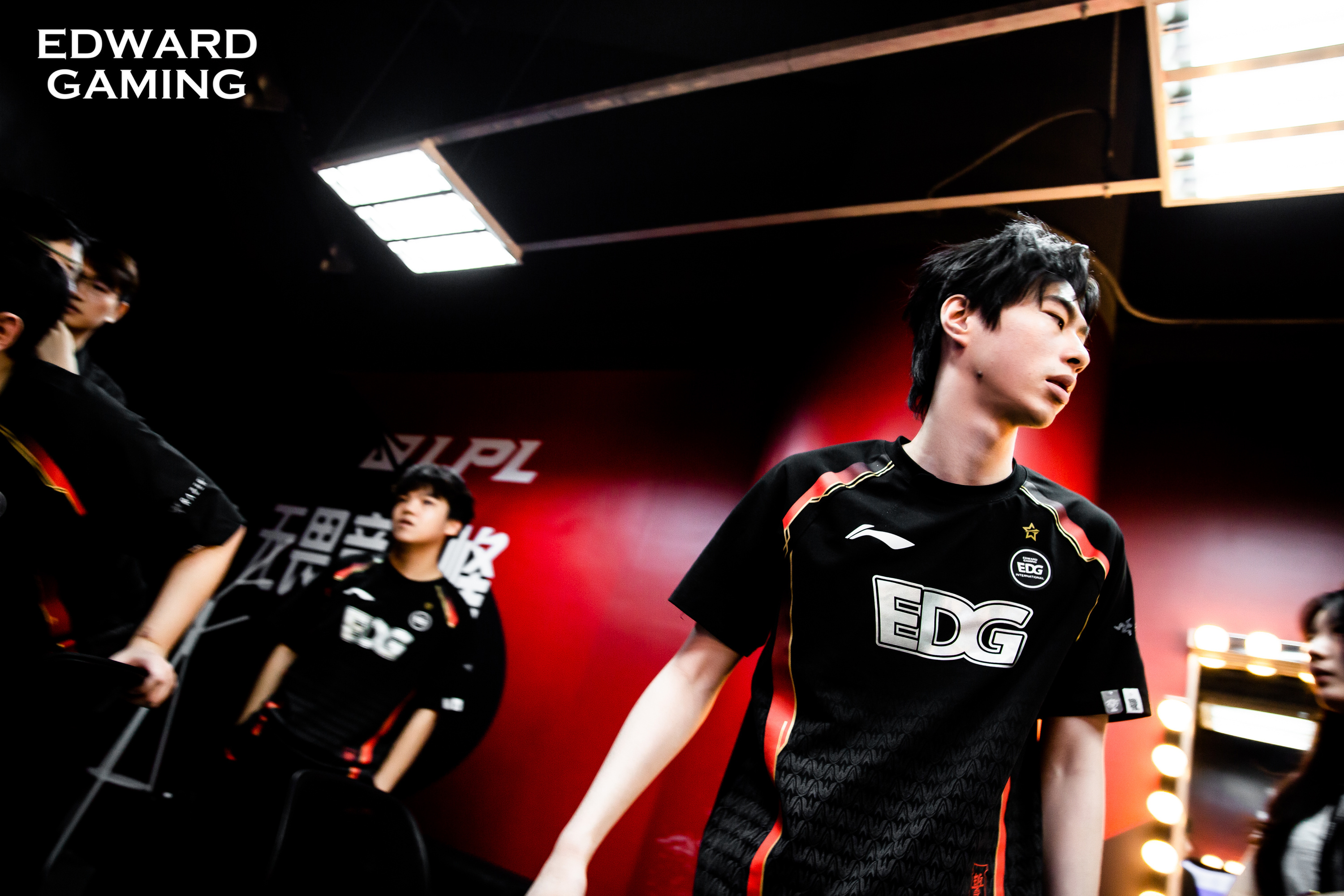 爱游戏体育-关于Uzi连续五场比赛得分超过出色防守，勇士挑战极限！的信息