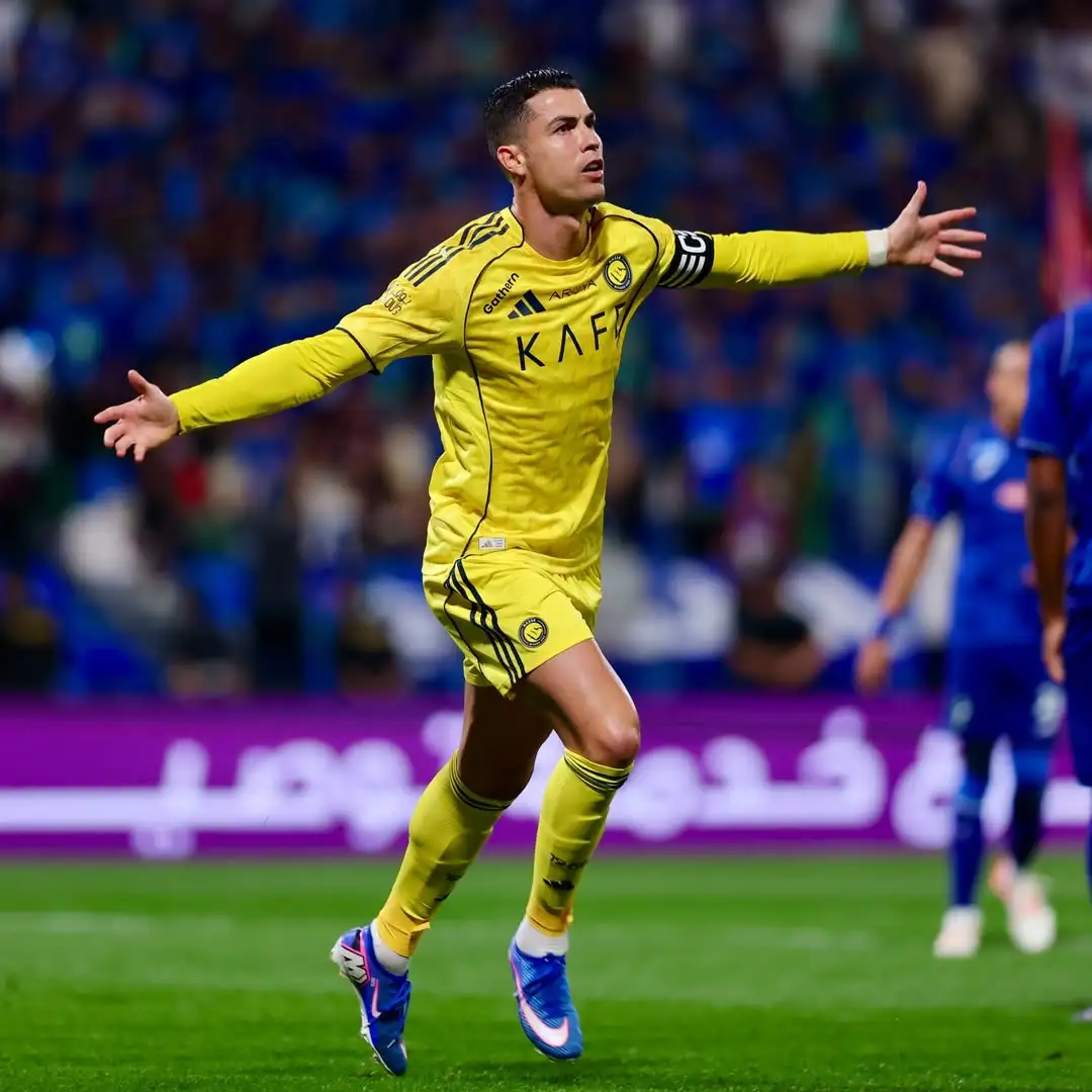 爱游戏-C罗回归赛场，回归赛场首场状态亮眼，公牛观众沸腾！的简单介绍